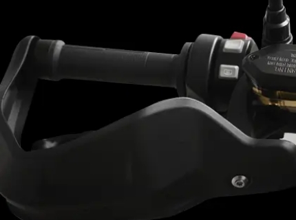 Friendly Grip and Seat Heating of VOGE DS900X