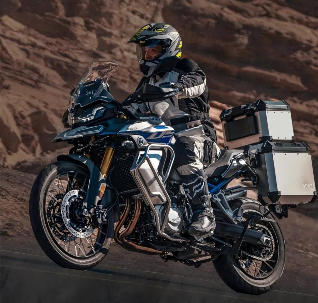 VOGE DS900X Cornering ABS