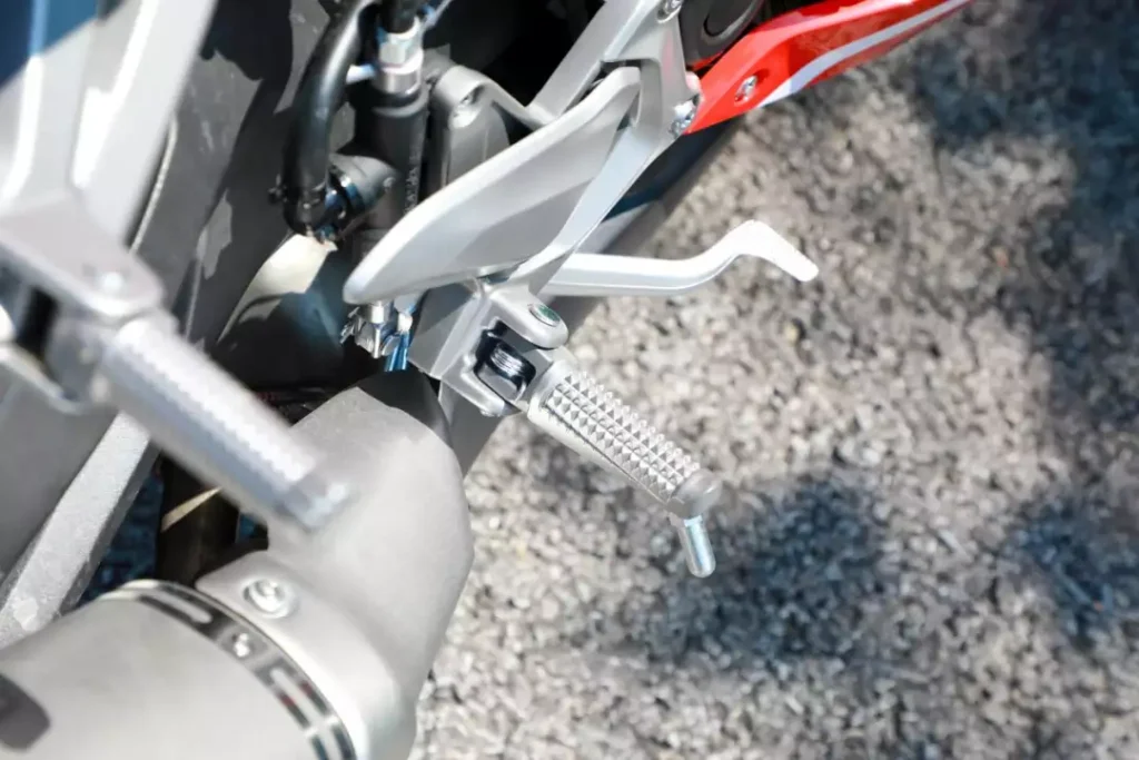 RR500S detailed display 1