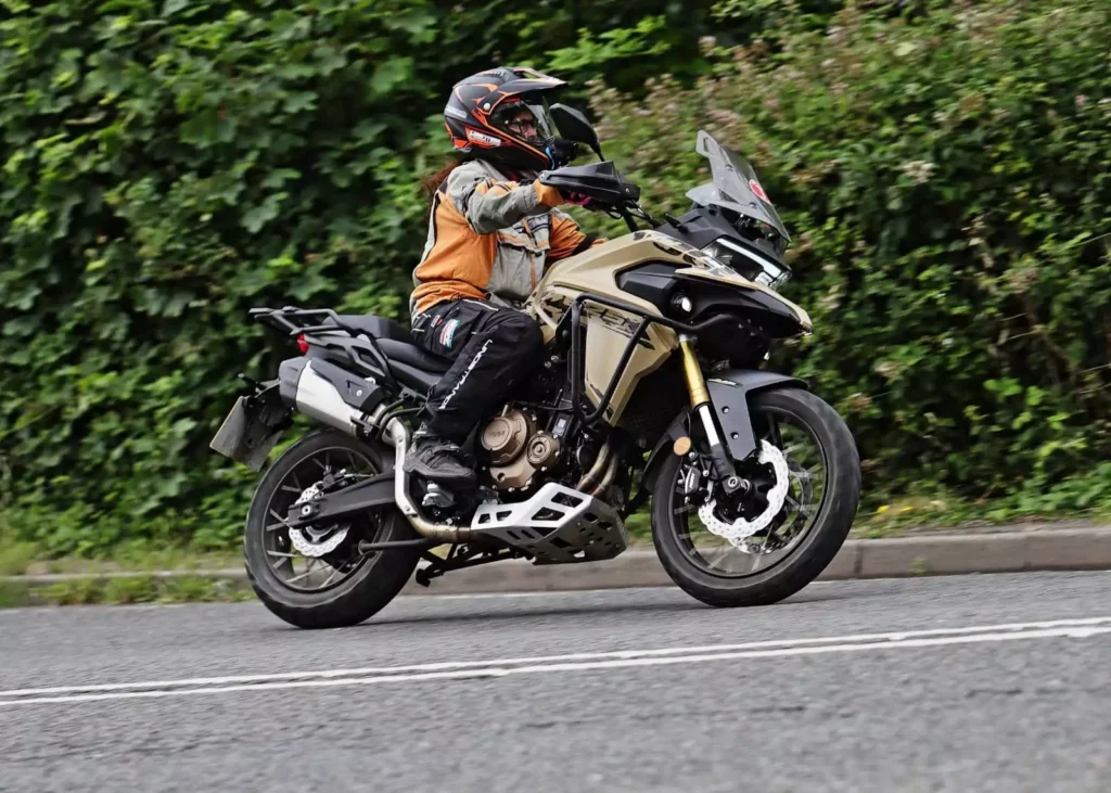 voge ds625x adventure bike