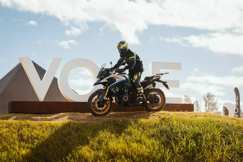 VOGE DS900X Gallery