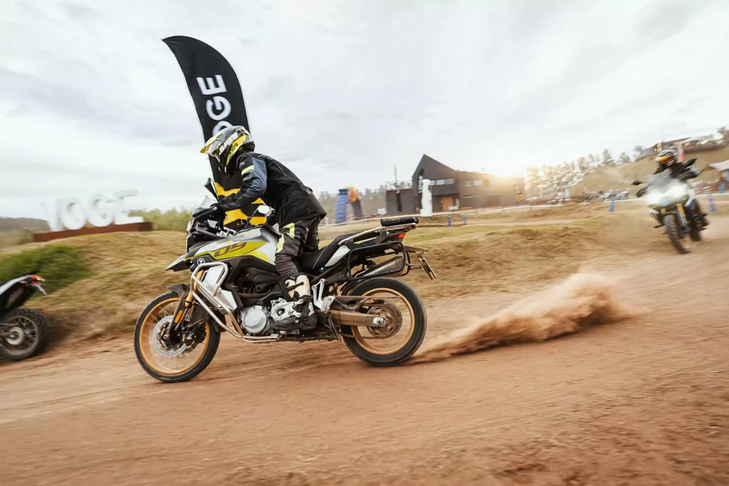 VOGE DS900X Gallery