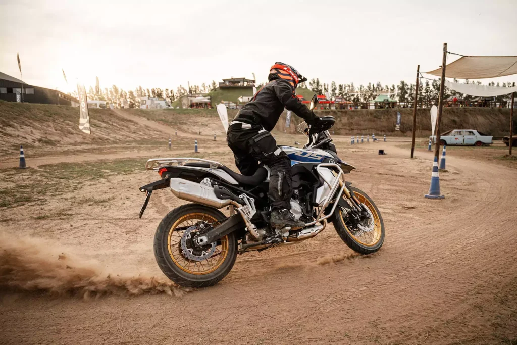 VOGE DS900X Gallery