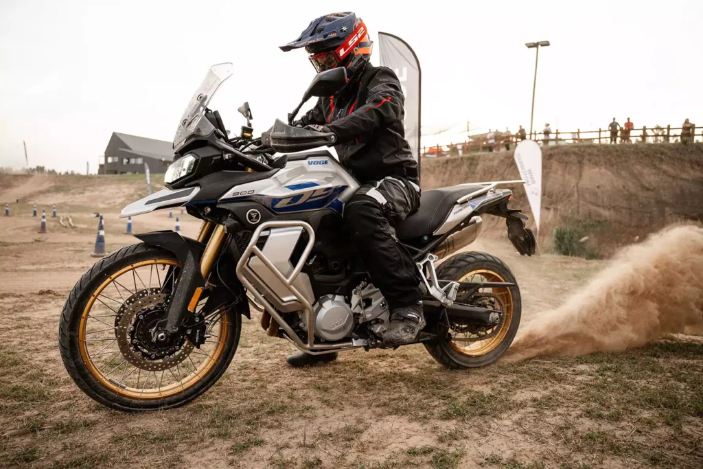 VOGE DS900X Gallery